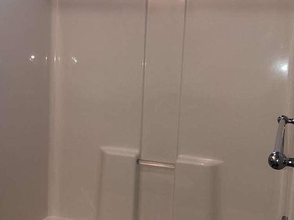 5th image of 1029 NE 6th St APT 330