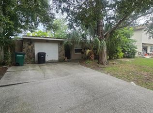 55 Melrose Dr, Safety Harbor, FL 34695