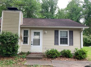 407 Cedar Creek Dr, Jacksonville, NC 28540