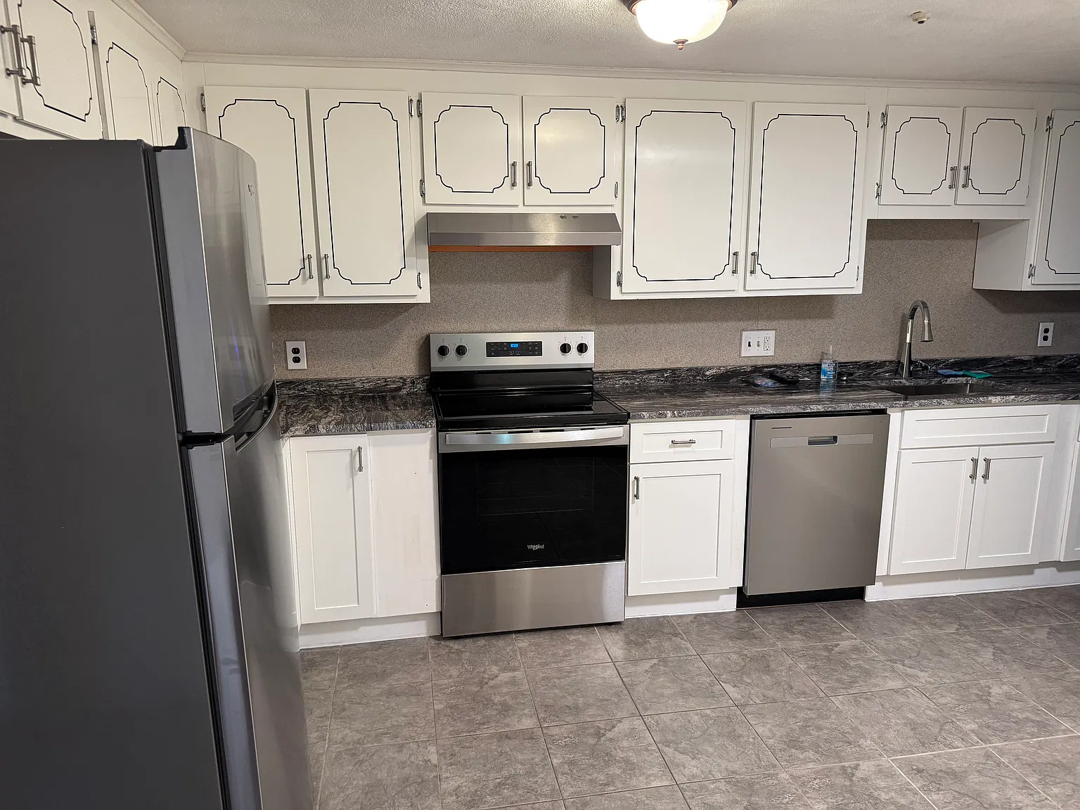 1 bed, $2,300 — Photo 4