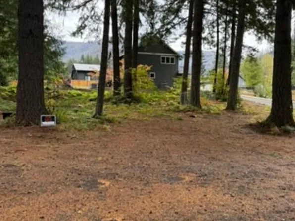 215 W Santiam Ave, Detroit, OR 97342