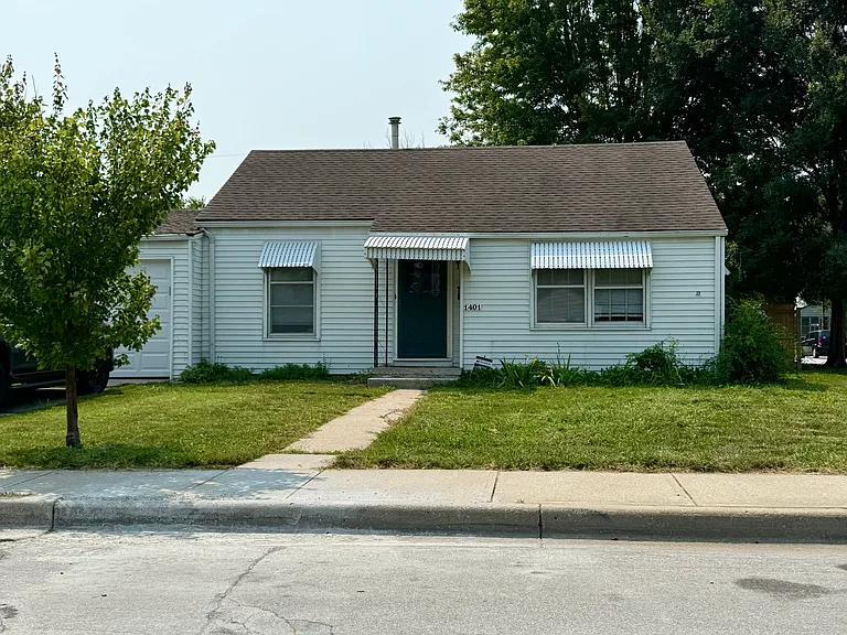 1401 E 23rd Ave — Photo 24