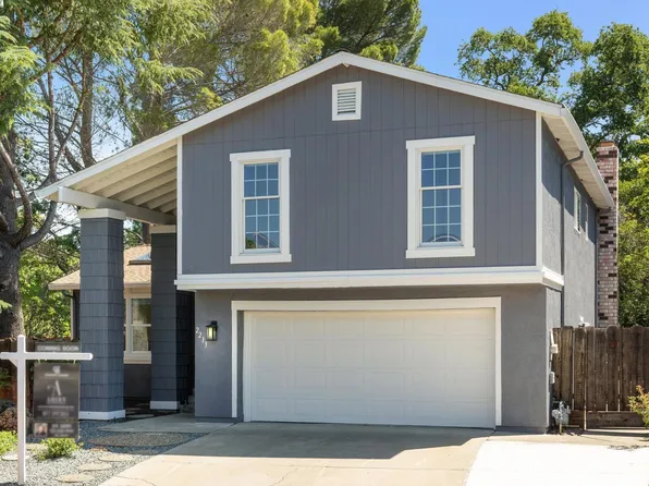 2213 Hidden Lakes Ct, Martinez, CA 94553