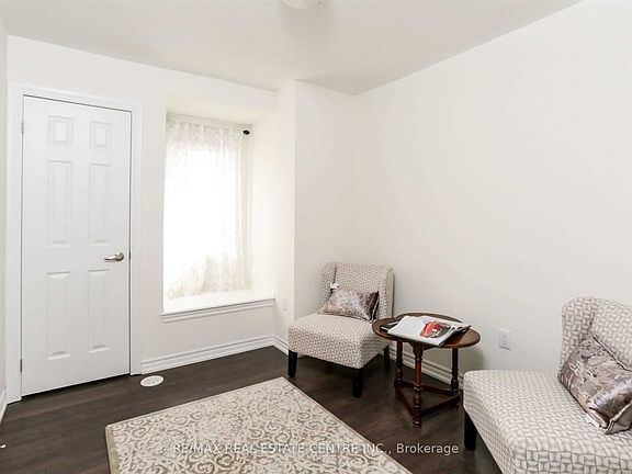 2nd image of 583 Allport Gate
