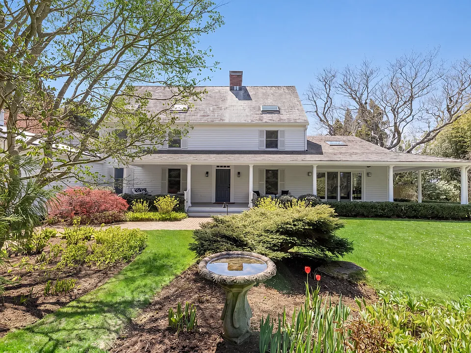 1 Sally Ct