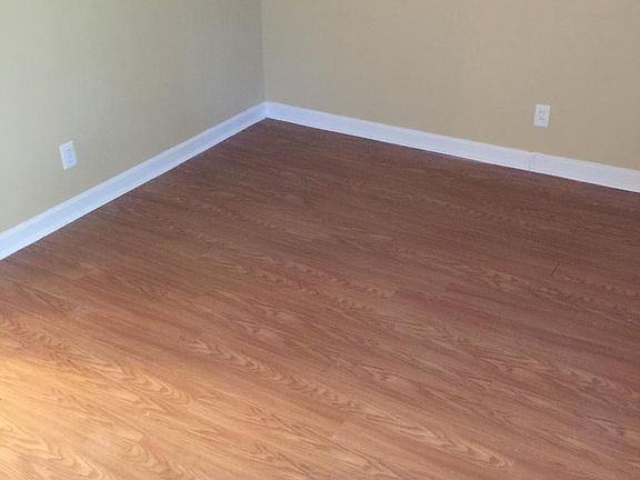 Laminate Flooring Bedroom
