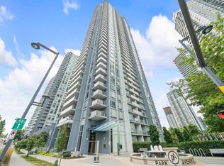 13696 100th Ave #1901, Surrey, BC V3T0L5