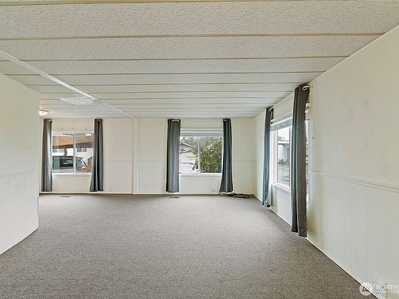 3rd image of 110 Leisure Drive