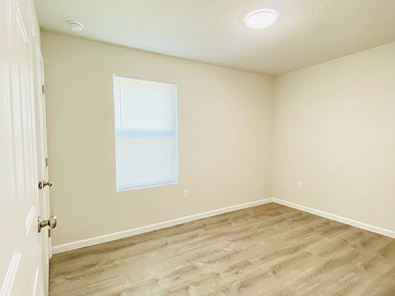2nd image of 1444 W 22nd St