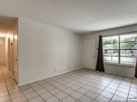 5th image of 517 W Byrd Blvd