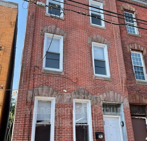 1432 W Venango St #1 — Photo 2
