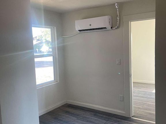 4th image of 208 N CAMERON Avenue