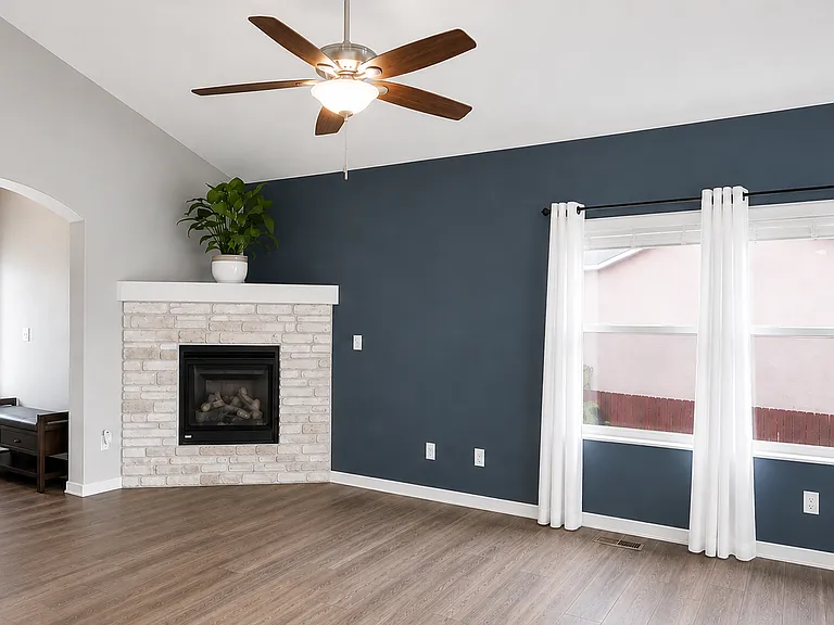 10692 McGahan Dr — Photo 2