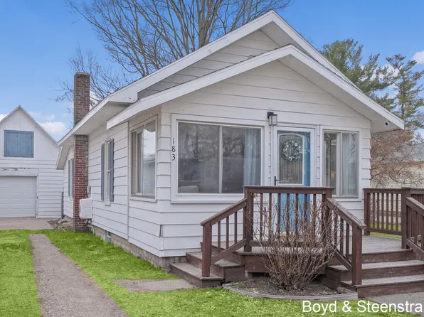 183 3rd St NE, Cedar Springs, MI 49319
