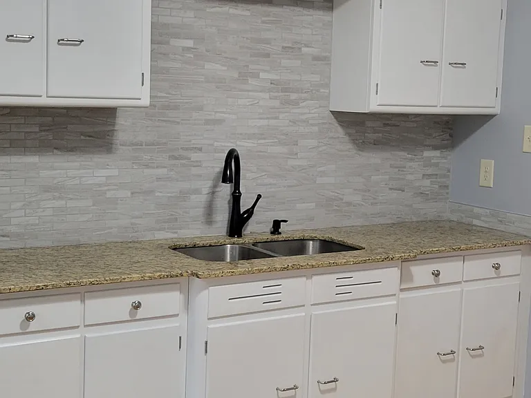 718 Bush St — Photo 3