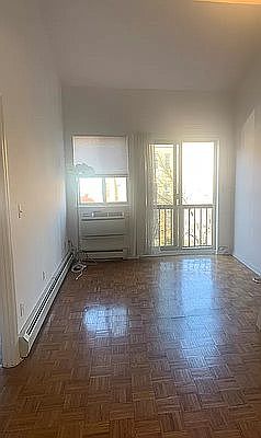 5th image of 7533 113th St APT 3R