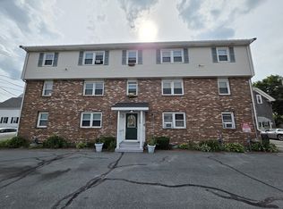 1040 Cove Rd APT 4, New Bedford, MA 02744