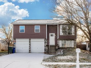4066 Acres Dr, Columbus, OH 43207