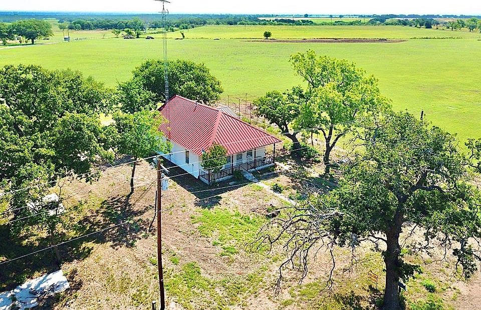 2451 6th Hwy, De Leon, TX 76444 MLS 20095624 Zillow