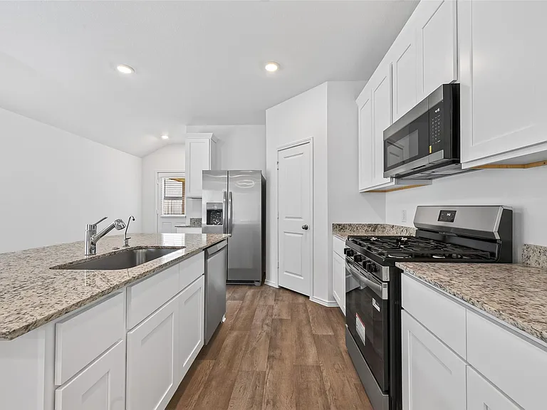 3030 Holland Lakes Dr — Photo 17