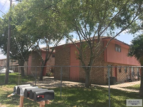 2nd image of 708 E Sugarcane Dr