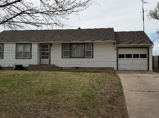 207 D St, Claflin, KS 67525
