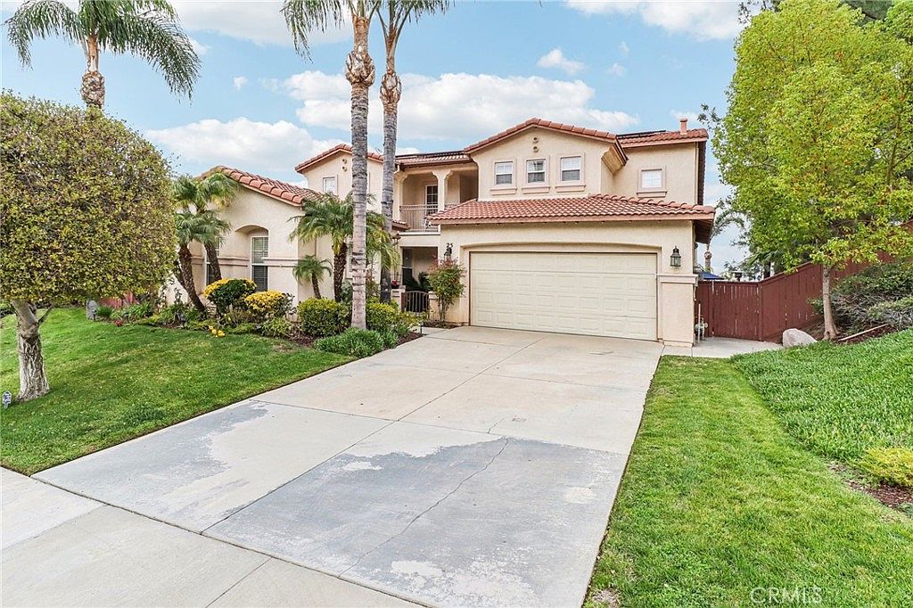 25 Vista Toscana, Lake Elsinore, CA 92532 | Zillow