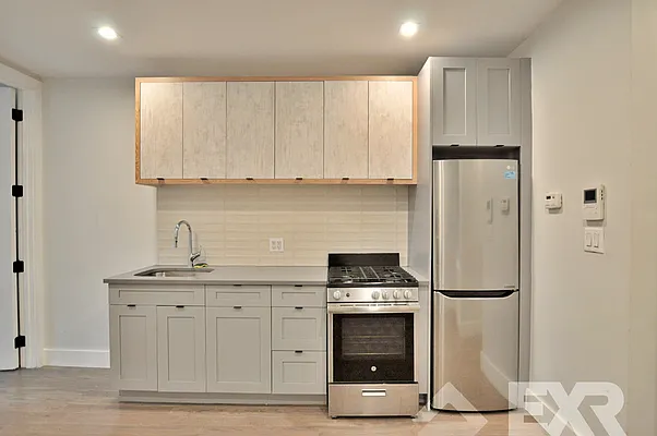 Rented by EXR | media 1