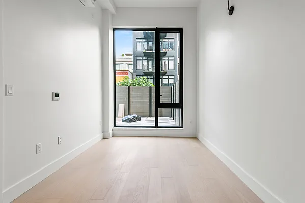 Rented by Nooklyn NYC LLC | media 11