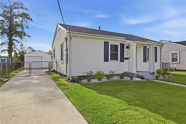 2 bed, 2.0 bath, 1107 sqft, $2,000 — Photo 2