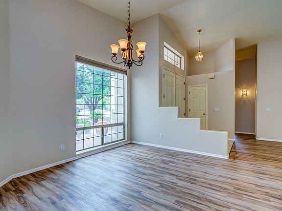 4th image of 9574 N Crestone Dr