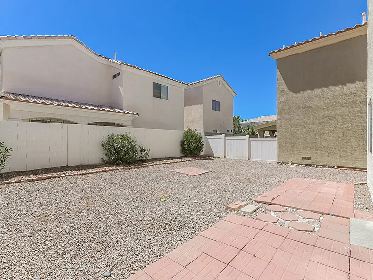 5891 Gentleslope St — Photo 17