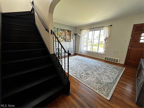 3rd image of 4311 Longwood Ave