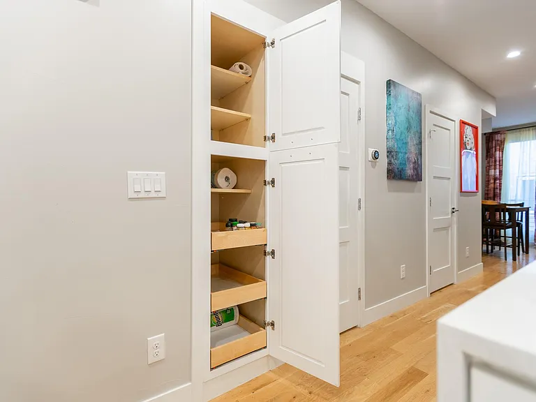 1262 N Yates St #4 — Photo 6
