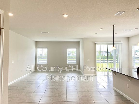 4th image of 5550 Toulouse Ln