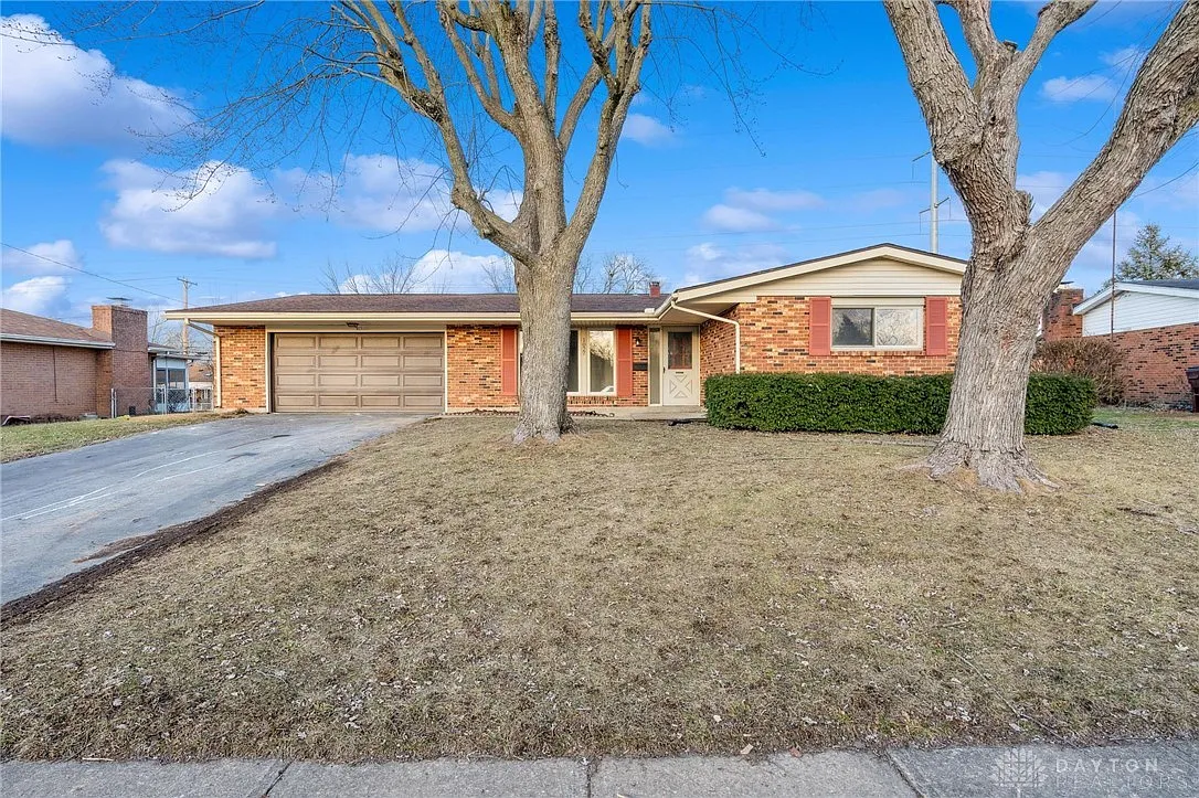 1027 Merrywood Dr photo 1