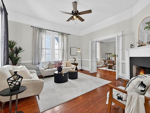 5th image of 306 E Ross Ave