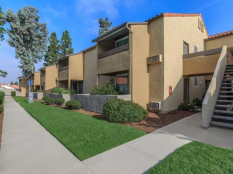 Terra at Mission Trails — Photo 6