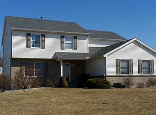 11082 Cottonwood Ln, Whitehouse, OH 43571