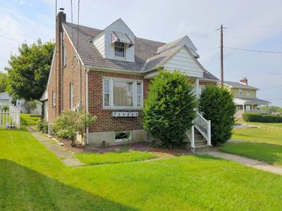 4724 Main St, Whitehall, PA, 18052