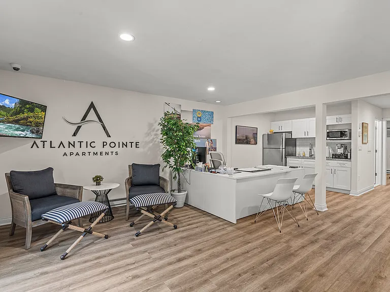 Atlantic Pointe Apartments — Photo 18