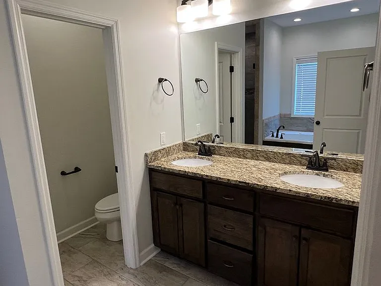 660 Valley Stream Dr — Photo 16