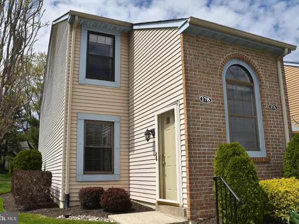 17 Lumber Jack Cir #B, Horsham, PA 19044