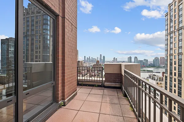 Rented by Douglas Elliman | media 10