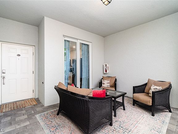 4th image of 15940 Grassland Ln #2512