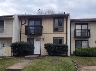 260 N Cottage Rd, Sterling, VA 20164