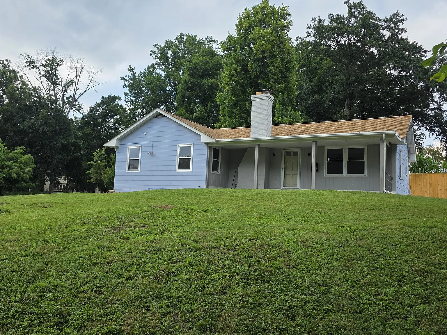 4 bed, 2.5 bath, 1680 sqft, $3,500 — Photo 1
