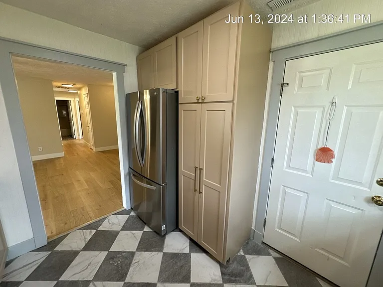 146 Cavalier Dr — Photo 14