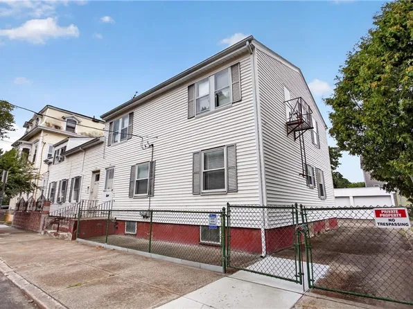 32 Almy St, Providence, RI 02909