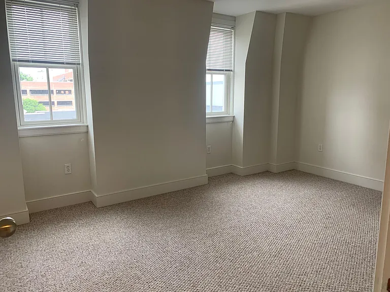 111 2nd St #4 — Photo 20
